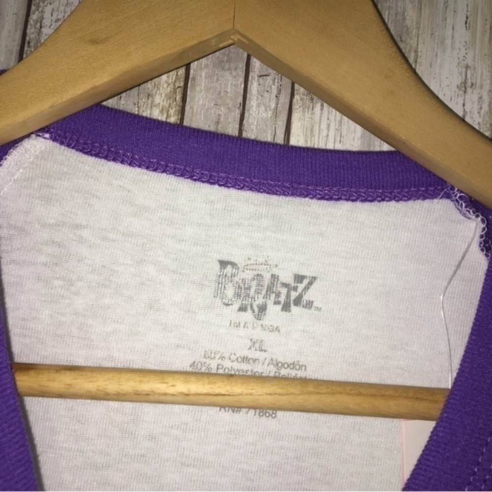 NWT Bratz Graphic Crop Top - Picture 5 of 5